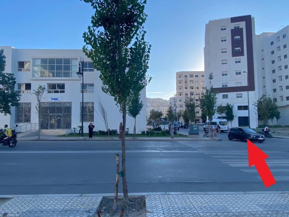 Appart Neuf Lumineux Climatise 1Ere Etage Tangier Bagian luar foto